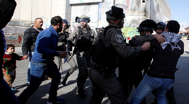 Hamas'tan İsrail'e: Filistinlileri öldürmek için bahane üretiyor